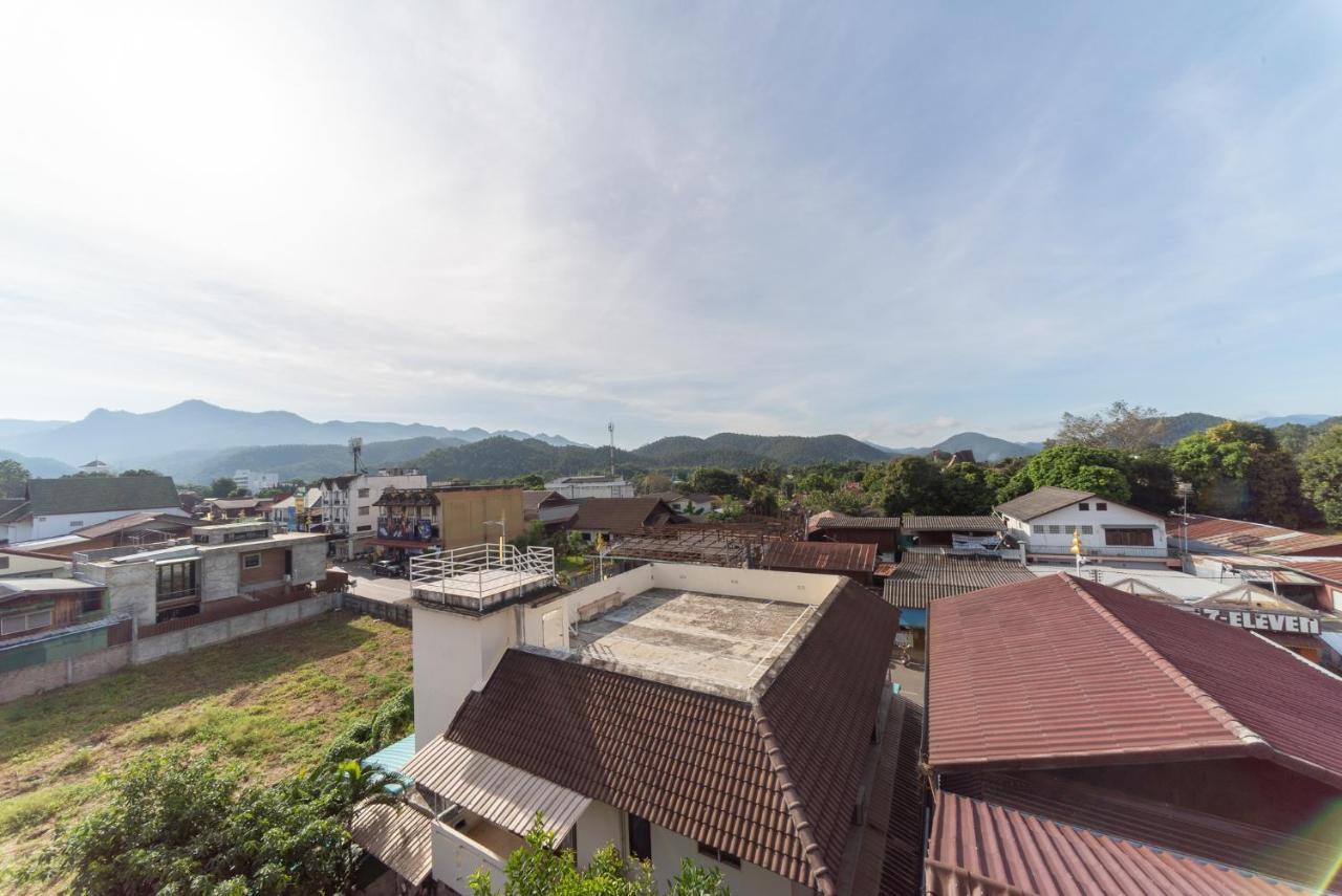 Saiyud Hostel Mae Hong Son Exteriör bild